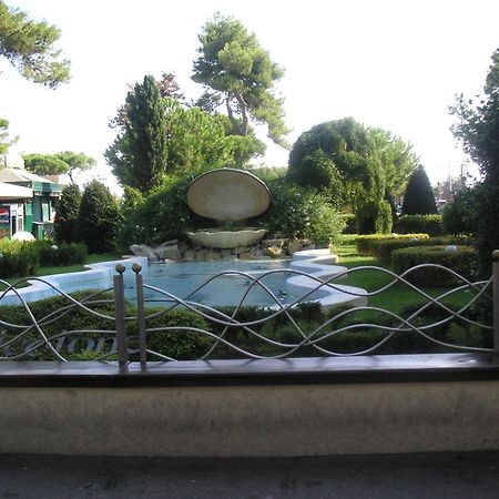 Hotel Canasta Riccione Eksteriør bilde