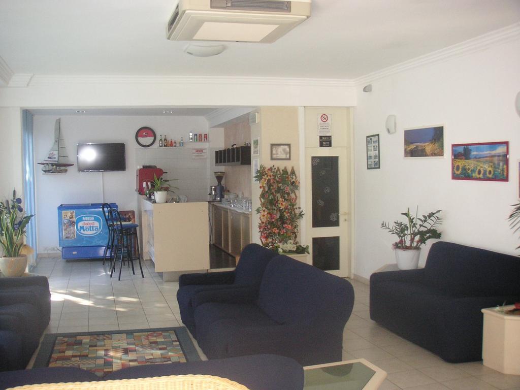 Hotel Canasta Riccione Eksteriør bilde