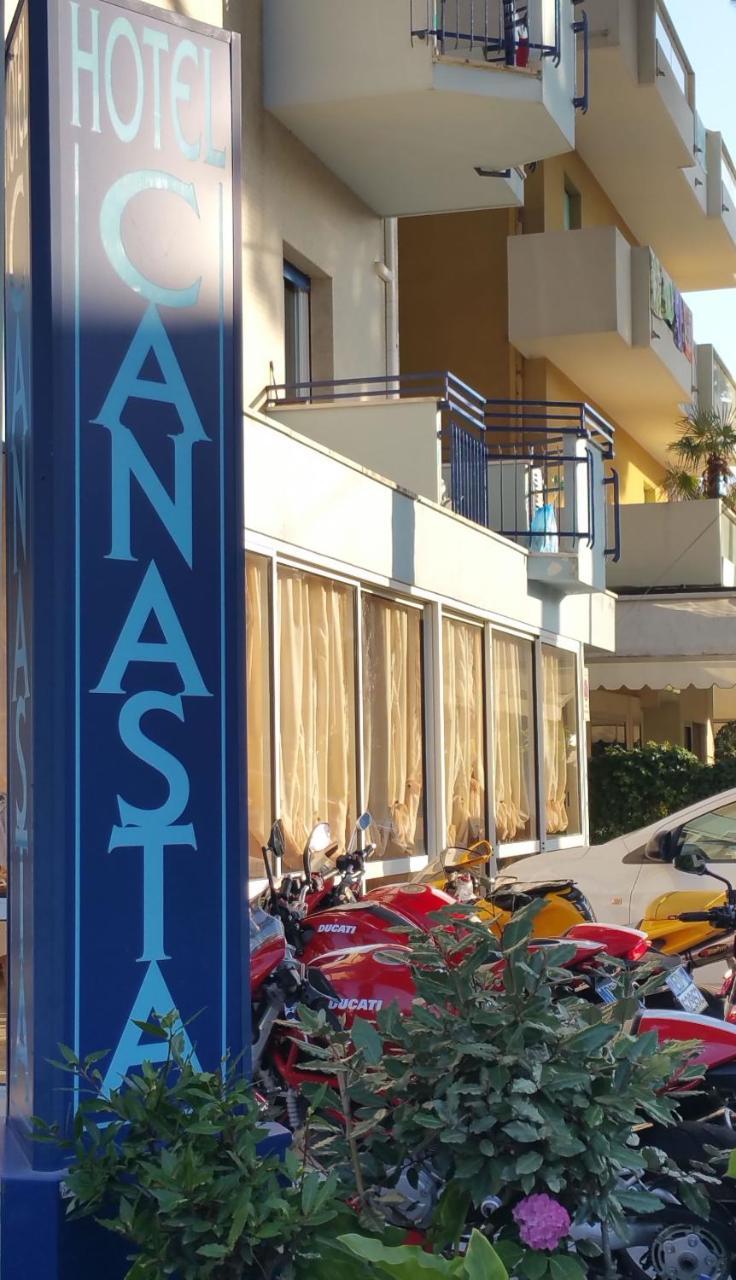 Hotel Canasta Riccione Eksteriør bilde